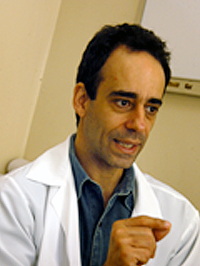 Licio Augusto Velloso é pesquisador 1 A do CNPq e professor titular do <b>...</b> - 3b