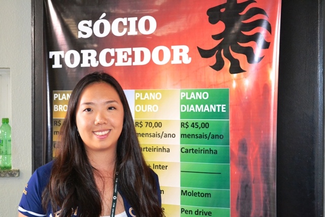 “A Atlética é contra o trote, queremos acabar com isso na Universidade”, destacou a vice-presidente da AAAAL, Tiffany Yi Huei Lee, aluna do 2º ano da Medicina