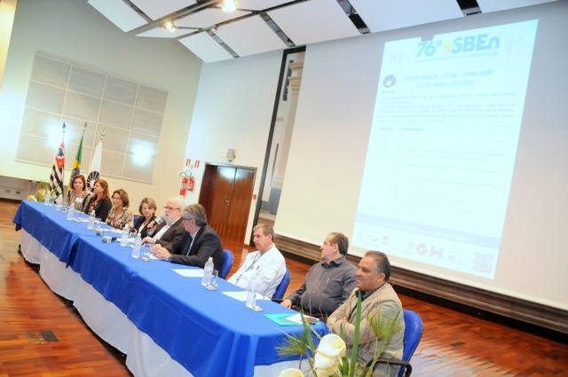 Mesa de abertura da 76ª Semana de Enfermagem. Foto: Antonino Perri. ASCOM/Unicamp