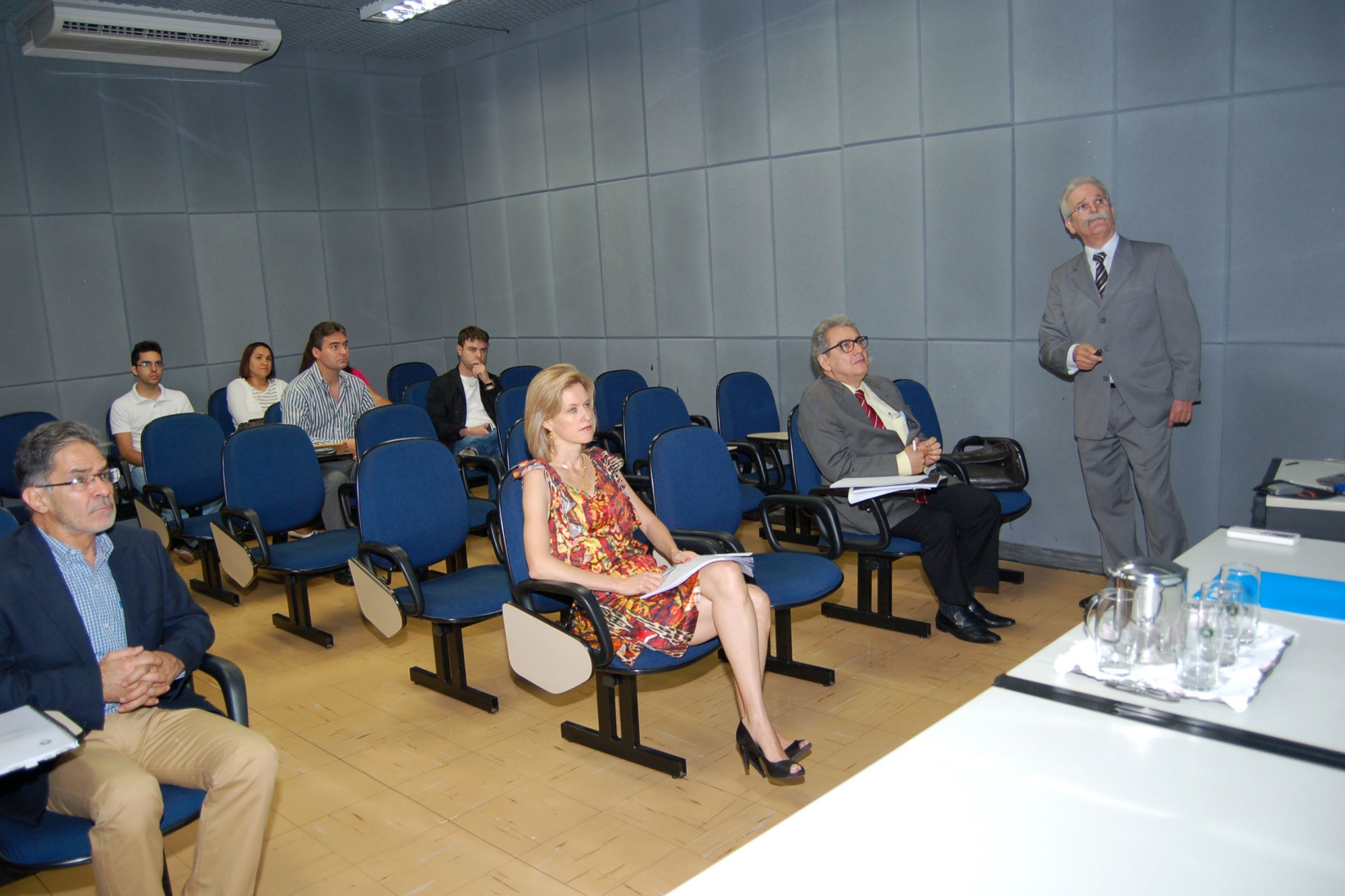 O coordenador do Ciped, José Dirceu Ribeiro, é homenageado por atingir o marco de 50 teses orientadas/Foto: Mario Moreira - CADCC - FCM/Unicamp