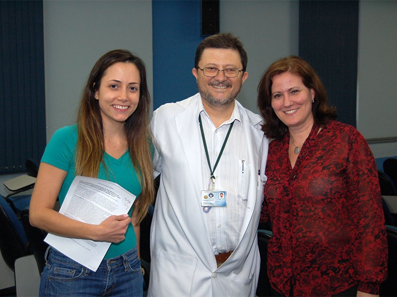 Patricia Barbalho, Fernando Cendes e a orientadora da pesquisa, Claudia Morelli. Fotos: CADCC-FCM/Unicamp