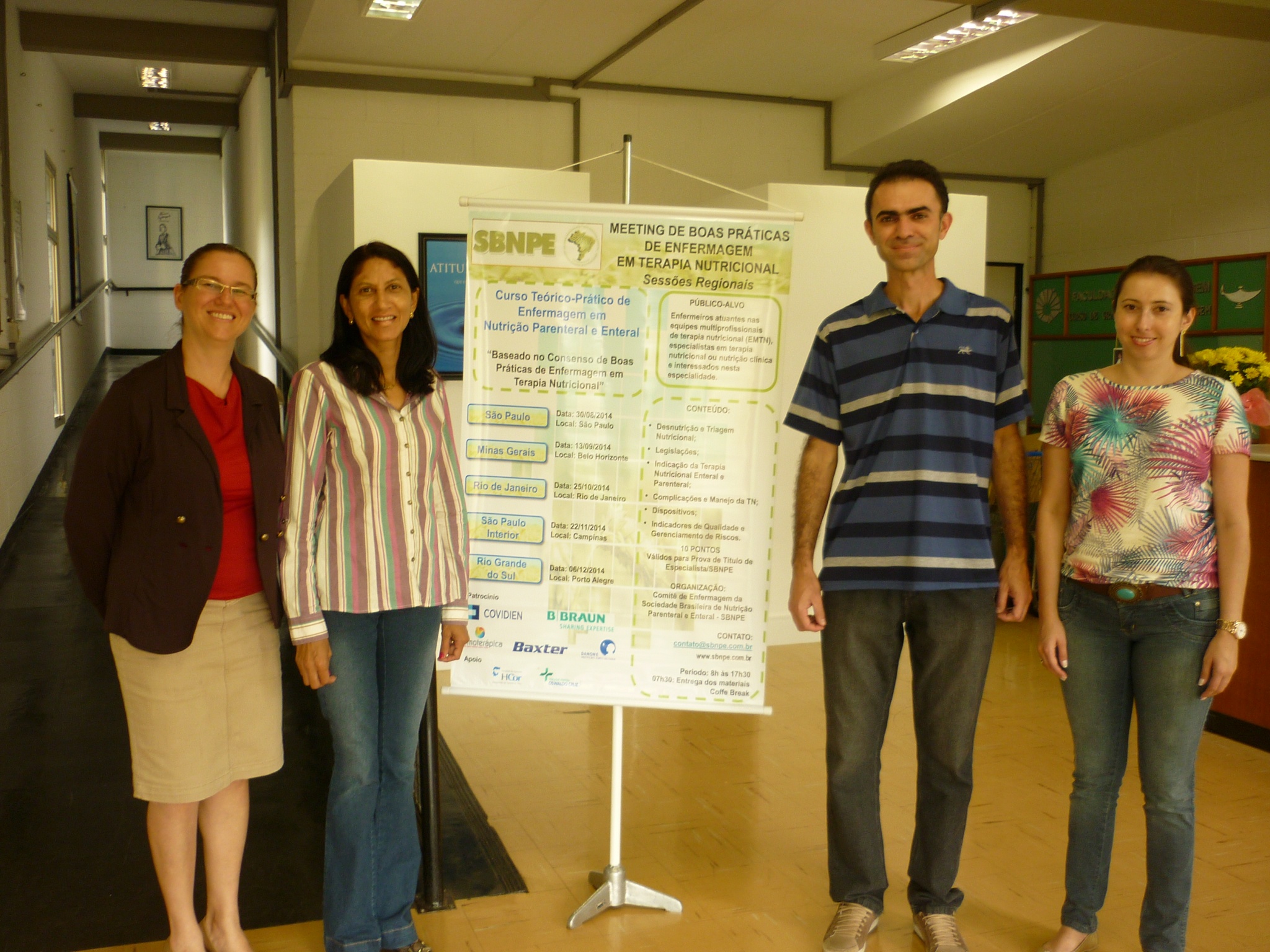 Mais de 60 profissionais estiveram presentes no curso teórico-prático em nutrição parenteral e enteral realizado na FENF/Foto: Maria Isabel Pedreira de Freitas