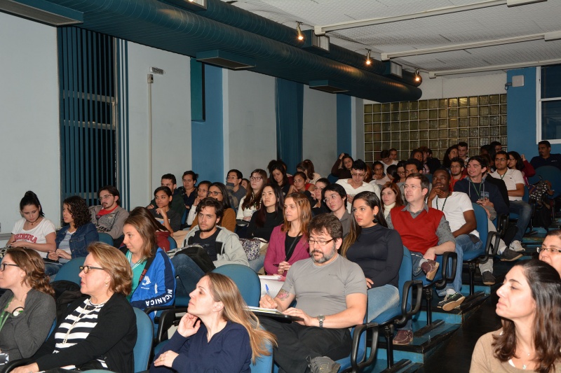 Alunos do primeiro ano do curso de Medicina da FCM. Foto: Mario Moreira. CADCC