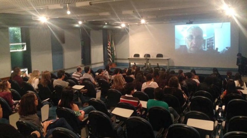 Paulo Saldiva faz palestra por videoconferência. Foto: Divulgação