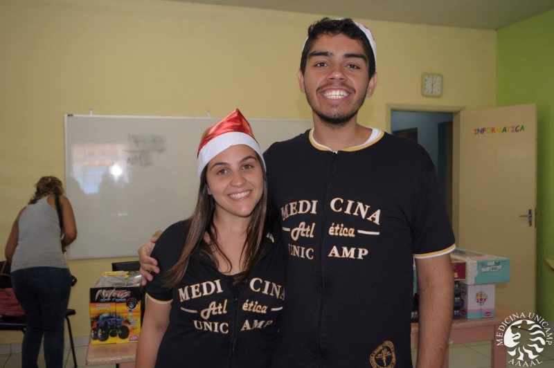 Campanha de natal da FCM arrecada brinquedos para o Grupo Comunitário Criança Feliz, localizado em Campinas/Fotos: Yan Guida