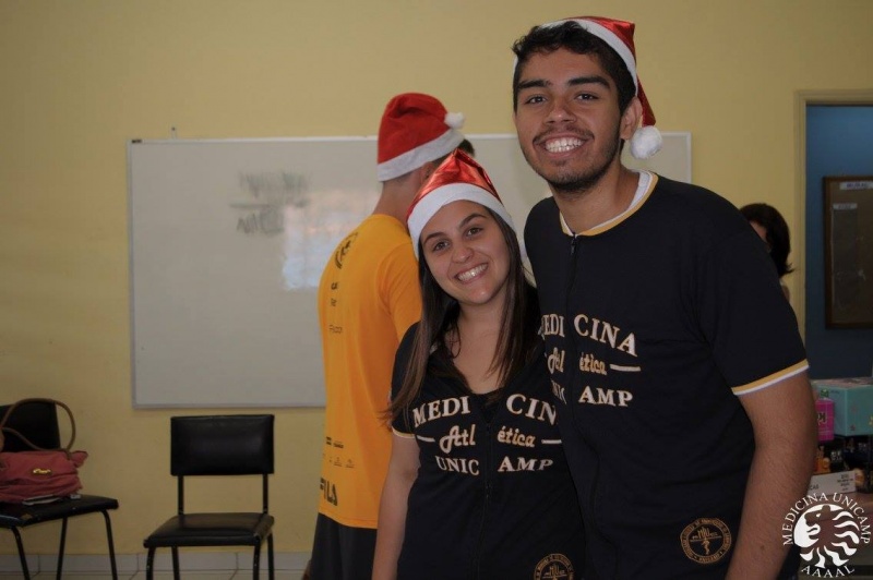 Campanha de natal da FCM arrecada brinquedos para o Grupo Comunitário Criança Feliz, localizado em Campinas/Fotos: Yan Guida