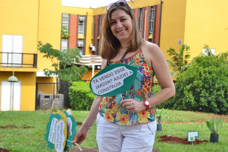 Funcionários participam de plantio na FCM, pelo Projeto Gaia/Fotos: Mario Moreira, Silvana De Checchi, Wilson Júnior