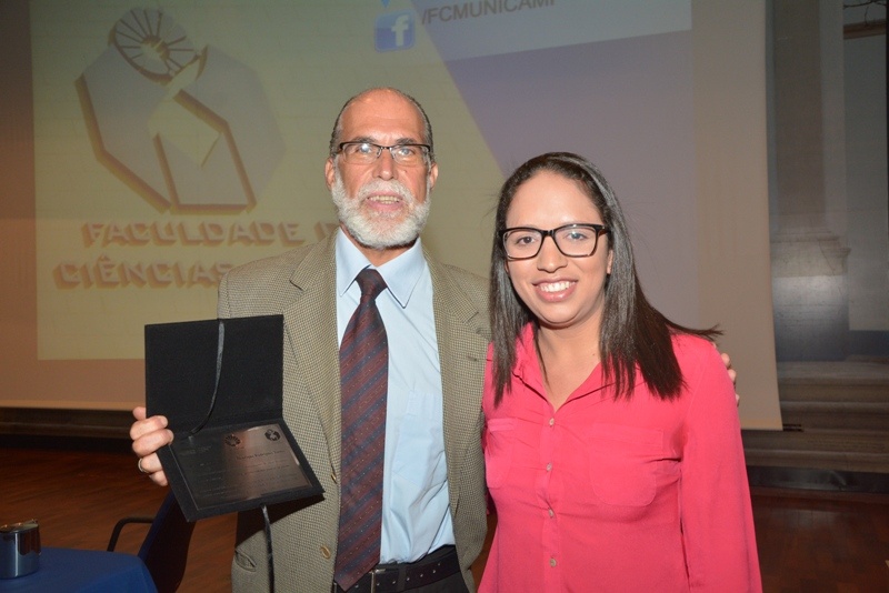 José Henrique Rodrigues Torres recebe homenagem durante o evento. Foto: Mario Moreira - FCM/Unicamp