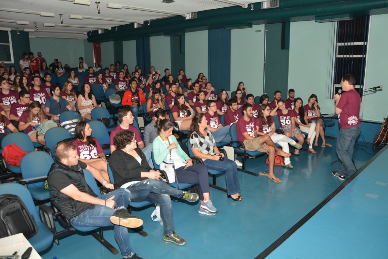 50ª Turma de Medicina da FCM: Aula da Saudade, descerramento de quadro de fotos e placa e banho de lama/Foto: Mario Moreira