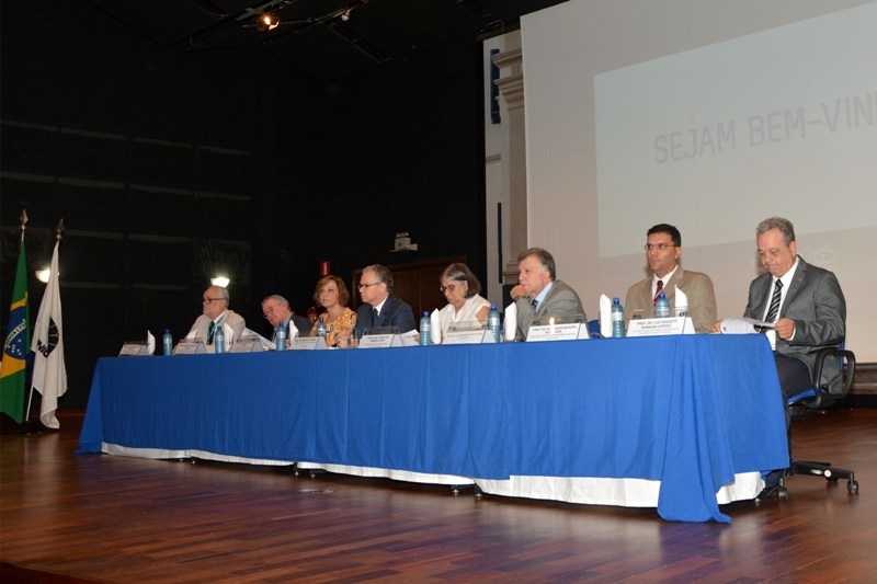 Mesa de abertura do evento. Foto: Mario Moreira. FCM/Unicamp