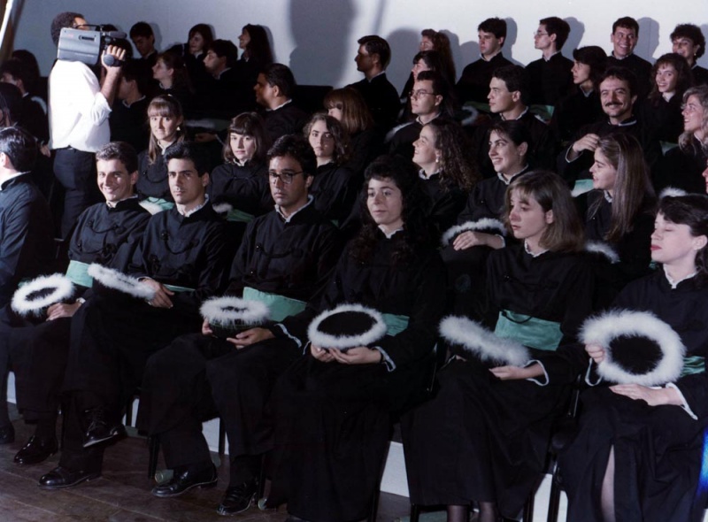 Colação de grau da 25ª Turma de Medicina, em 1992. Foto: Centro de Memória da FCM