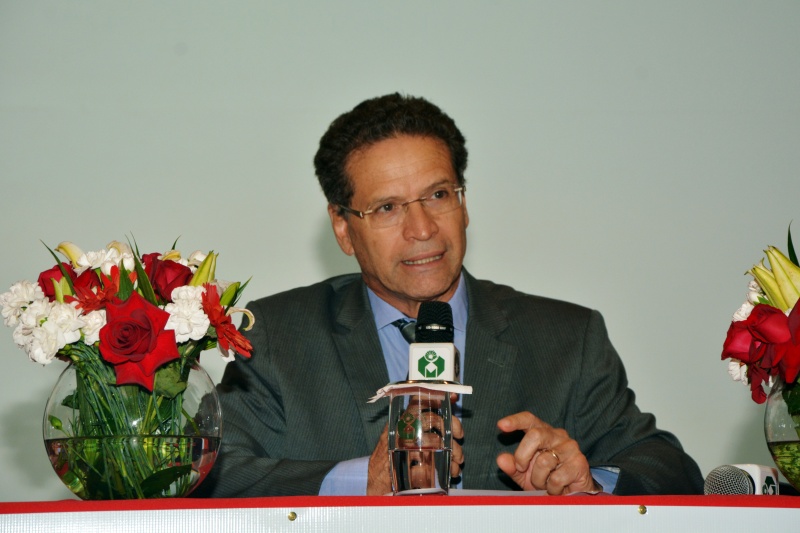 O diretor da FCM, Luiz Carlos Zeferino, durante cerimônia de abertura do XXVII CoMAU/Foto: Mercedes Santos