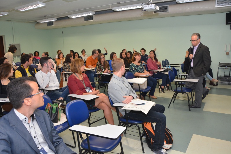 Painel aborda o uso das redes sociais no contexto da ética médica/Foto: Mário Moreira