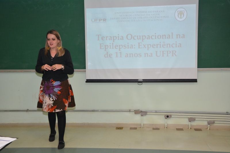 A Vice-chefe do Departamento de Terapia Ocupacional da Universidade Federal do Paraná, Lauren Machado Pinto/Foto: Mário Moreira