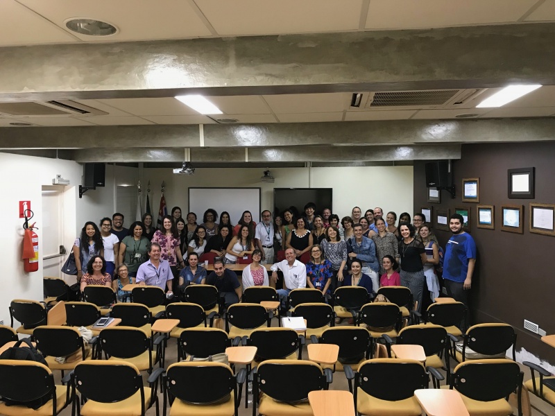 Professor da UFSB, Naomar Monteiro de Almeida Filho profere aula inaugural da pós em Saúde coletiva/Foto: Divulgação