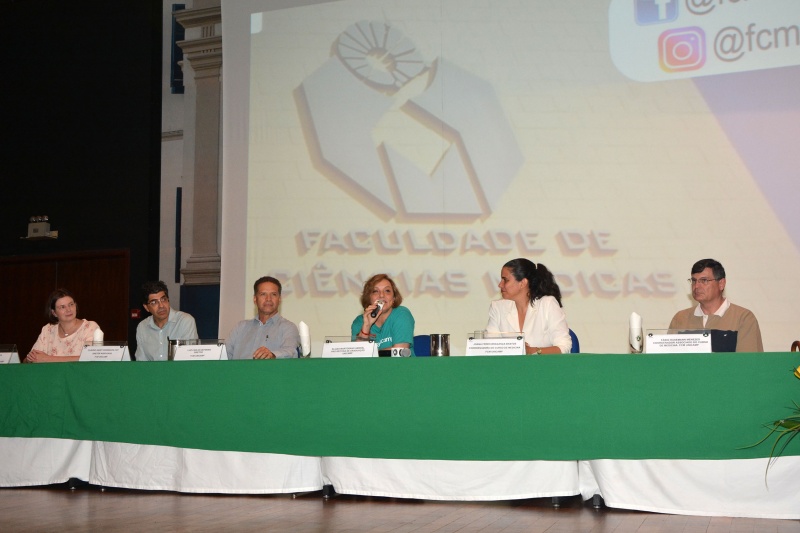 Mesa de abertura da aula magna do curso de medicina da FCM - Foto: Mario Moreira - FCM/Unicamp