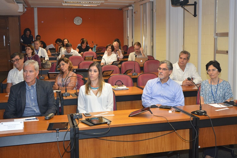 Christiane Couto e Paulo Velho recebem Prêmios de Incentivo ao Ensino de Graduação/Foto: Mario Moreira