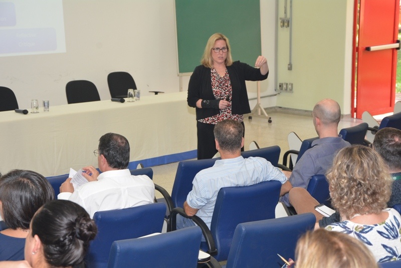 Workshop Applying a scholarly approach to the work you do everyday with learners. Foto: Mario Moreira - FCM/Unicamp