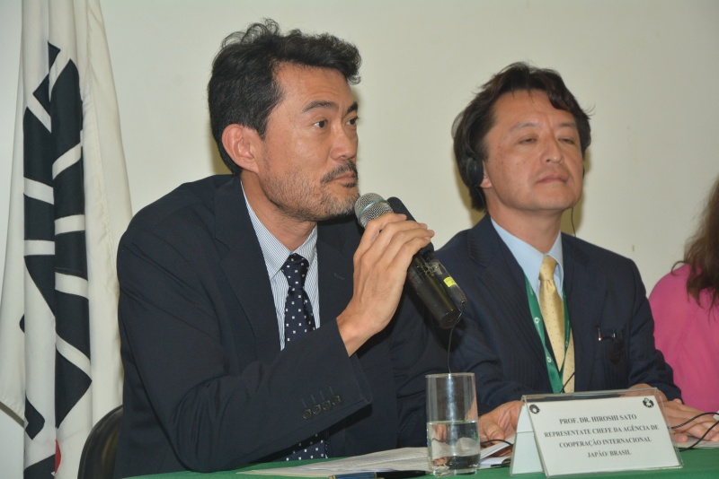 O representante da JICA, Hiroshi Sato, durante o anúncio do prêmio concedido à Unicamp/Foto: Mário Moreira